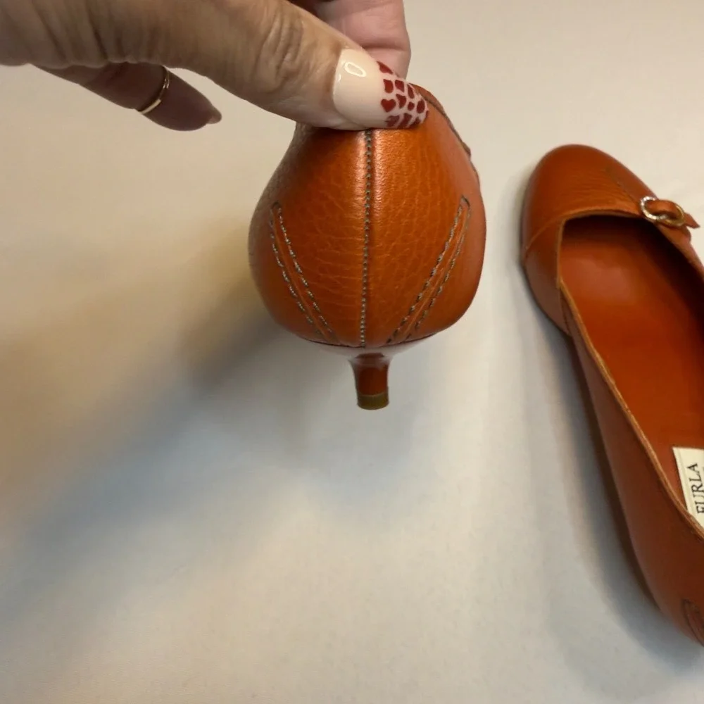 Furla Cognac Leather Knot Detail Low Heel Pumps